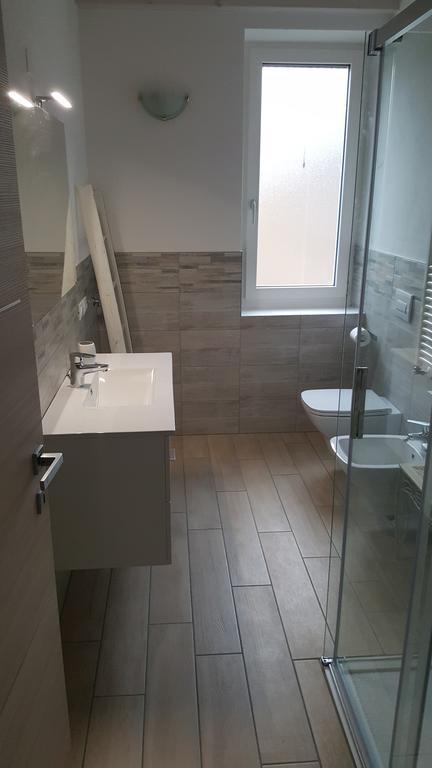 سويانو ديل لاغو Mimosa Apartments المظهر الخارجي الصورة