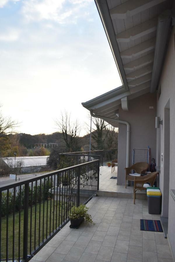 سويانو ديل لاغو Mimosa Apartments المظهر الخارجي الصورة